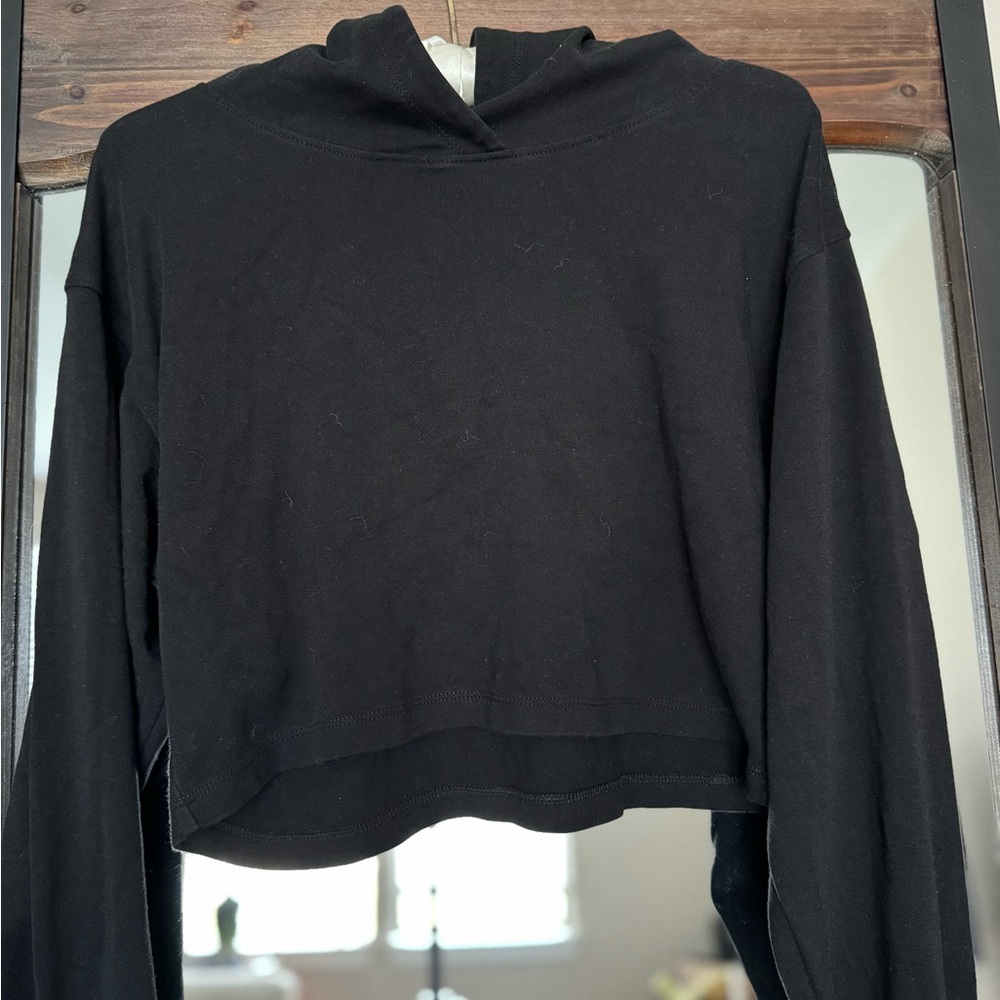 ACTA Black Activewear Cropped Hoodie for Women